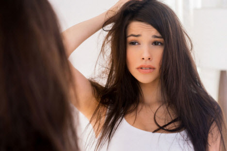 Выпадение волос после родов: когда не стоит переживать, а когда следует обратится к специалисту