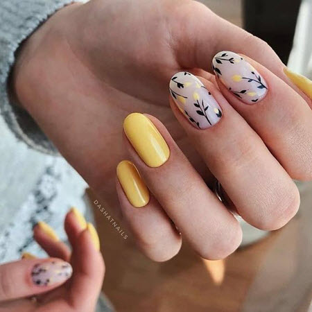 Дизайн ногтей с мелкими цветками