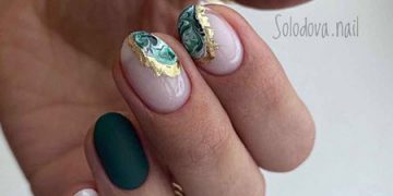 Фото дизайна ногтей с золотом на короткие ногти