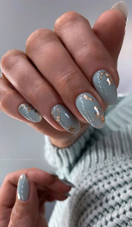 Фото дизайна ногтей с золотом на длинные ногти