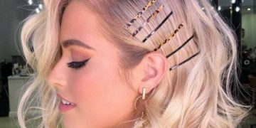 Фото стильных причесок на средние волосы