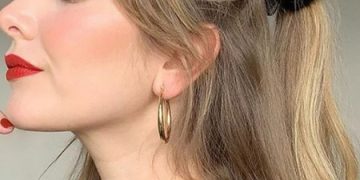 Повседневная прическа "мальвинка" или укладка с полусобранными волосами