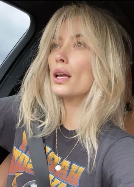 Стрижка на средние волосы