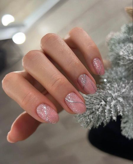 Зимний дизайн ногтей