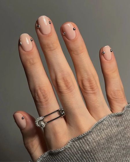 Зимний дизайн ногтей