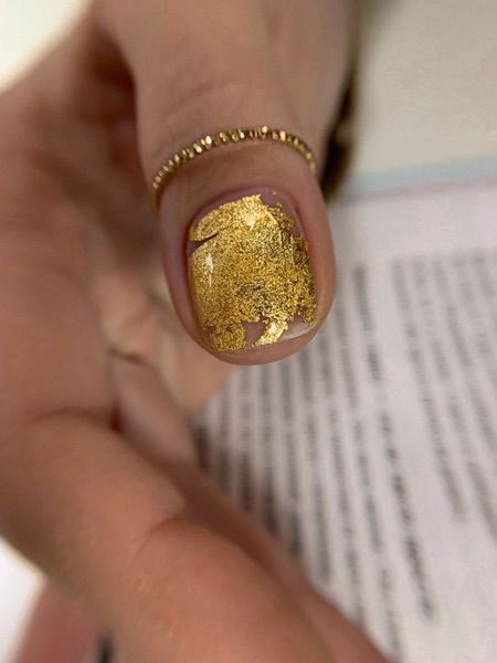 Золотой маникюр